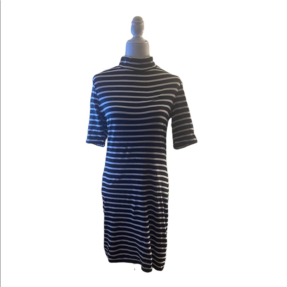 Great condition dress‎